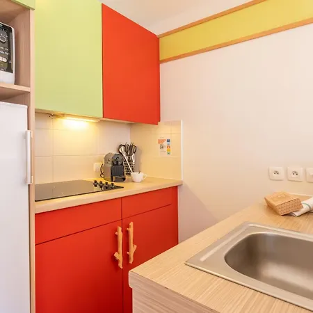 Aparthotel Pierre & Electra 3*