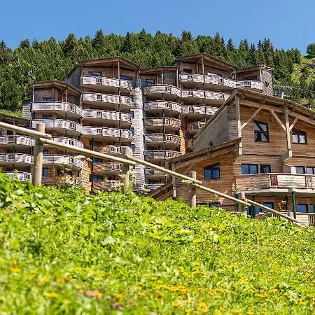 Lägenhetshotell Pierre & Electra 3*