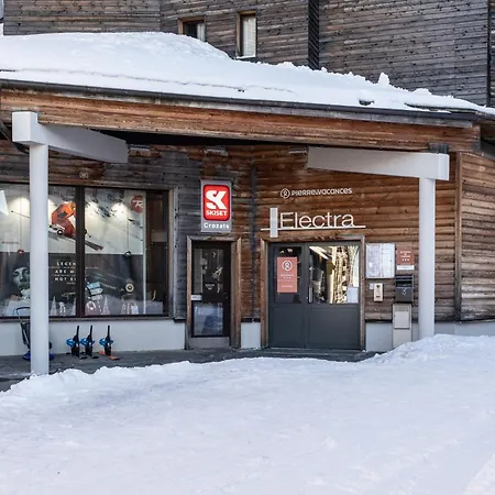 伊莱克特拉皮埃尔＆假日酒店 公寓式酒店 3*